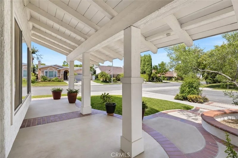 15452 Orleans Circle