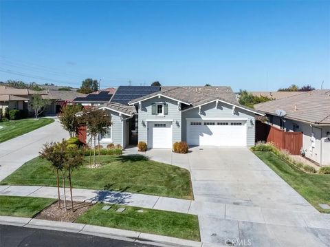 Photo of 2425 Traditions Loop, Paso Robles, CA 93446 (MLS # NS25248387) Photo of 2425 Traditions Loop, Paso Robles, CA 93446 (MLS # NS25248387)