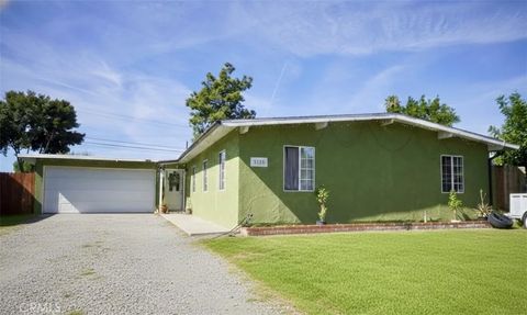 Photo of 5825 N Orangecrest Ave, Azusa, CA 91702 (MLS # PW26040863)