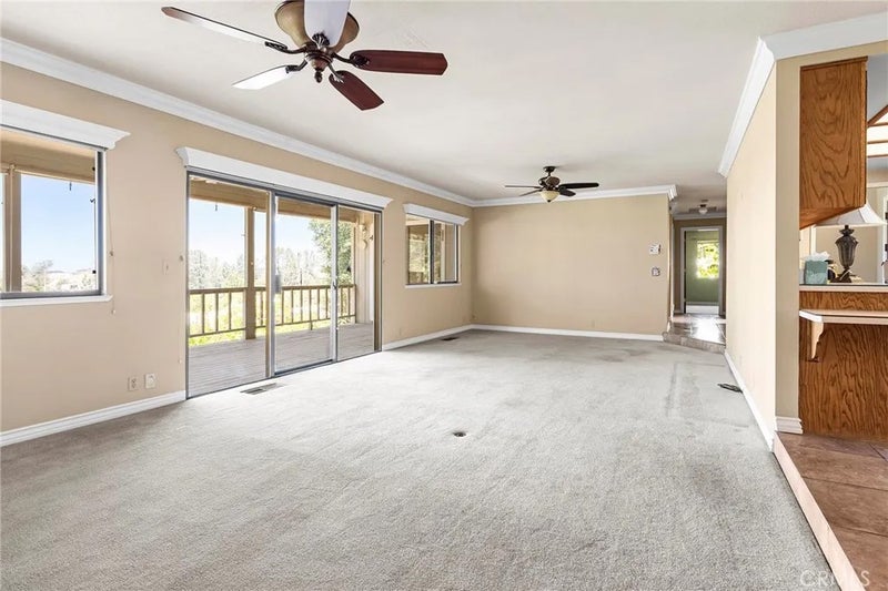4 Oak Hill Dr