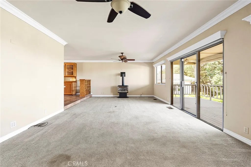 4 Oak Hill Dr
