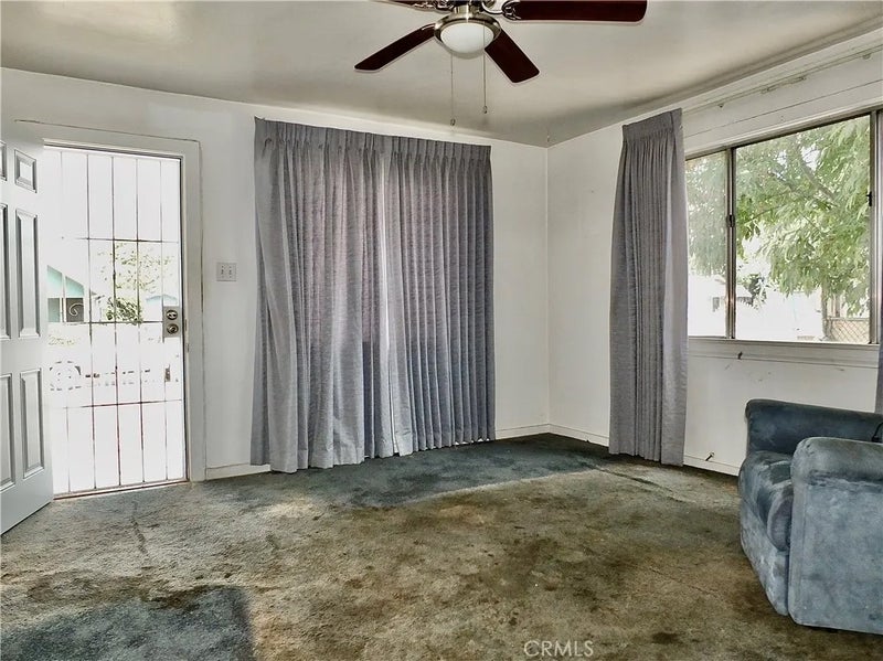 11743 Slater