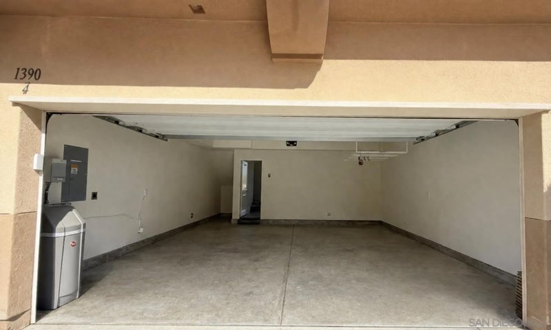 1390 Santa Victoria Rd 4