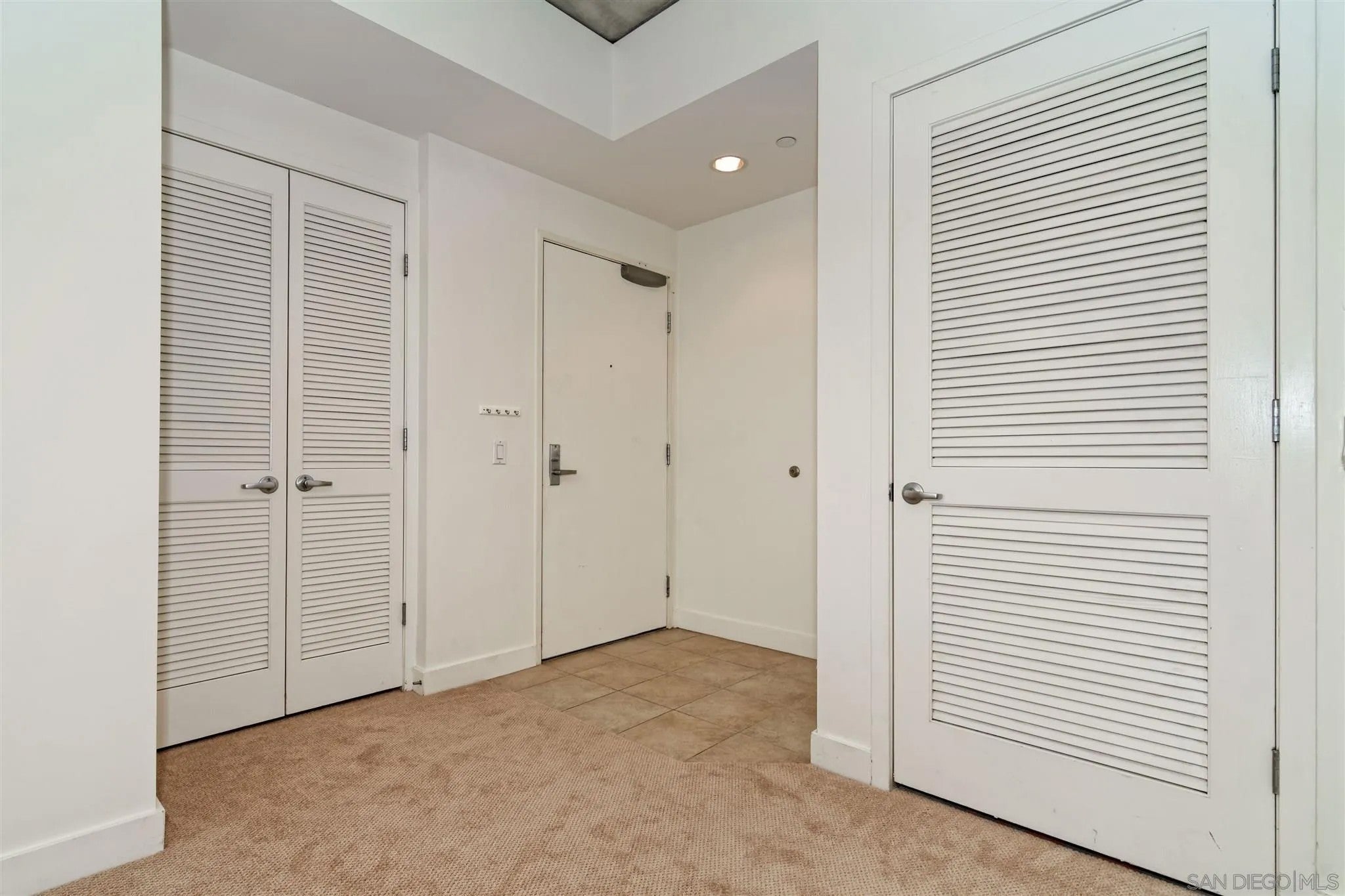 801 Ash St 204