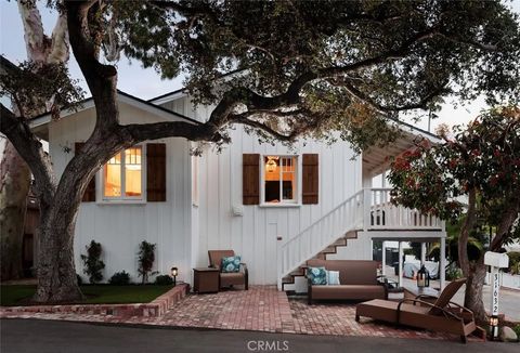 Photo of 31632 2nd Avenue, Laguna Beach, CA 92651 (MLS # LG25186001)