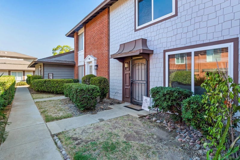 310 Sun Court