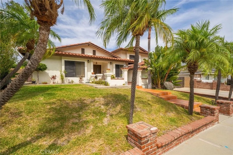 14545 Eadbrook