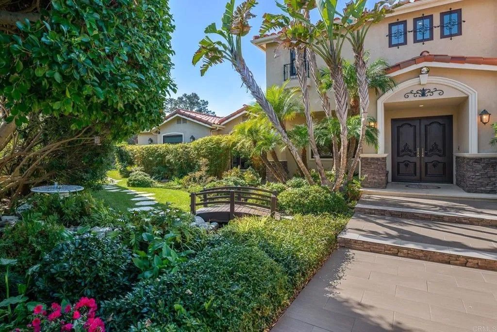 Photo of 6404 Avenida Wilfredo, La Jolla, CA 92037 (MLS # NDP2601173)