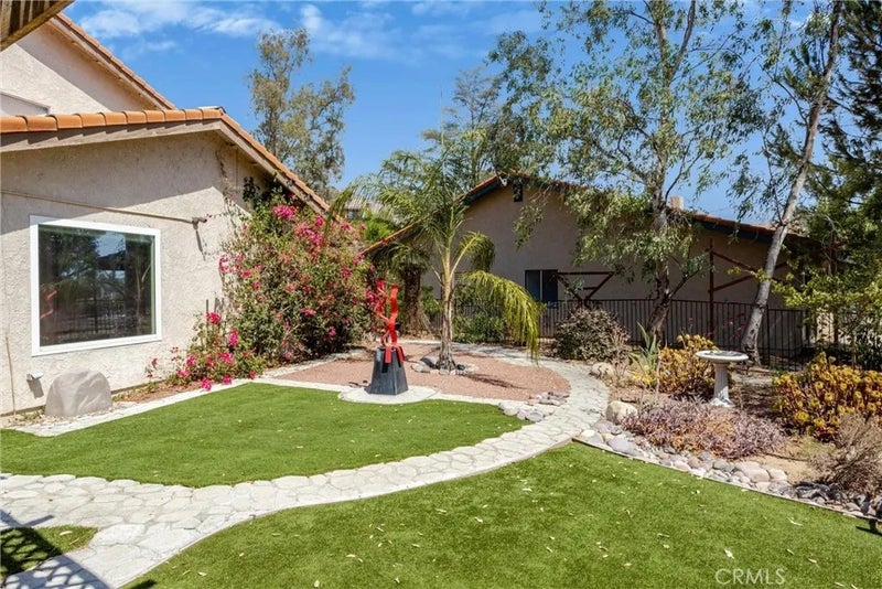 3094 Small Canyon