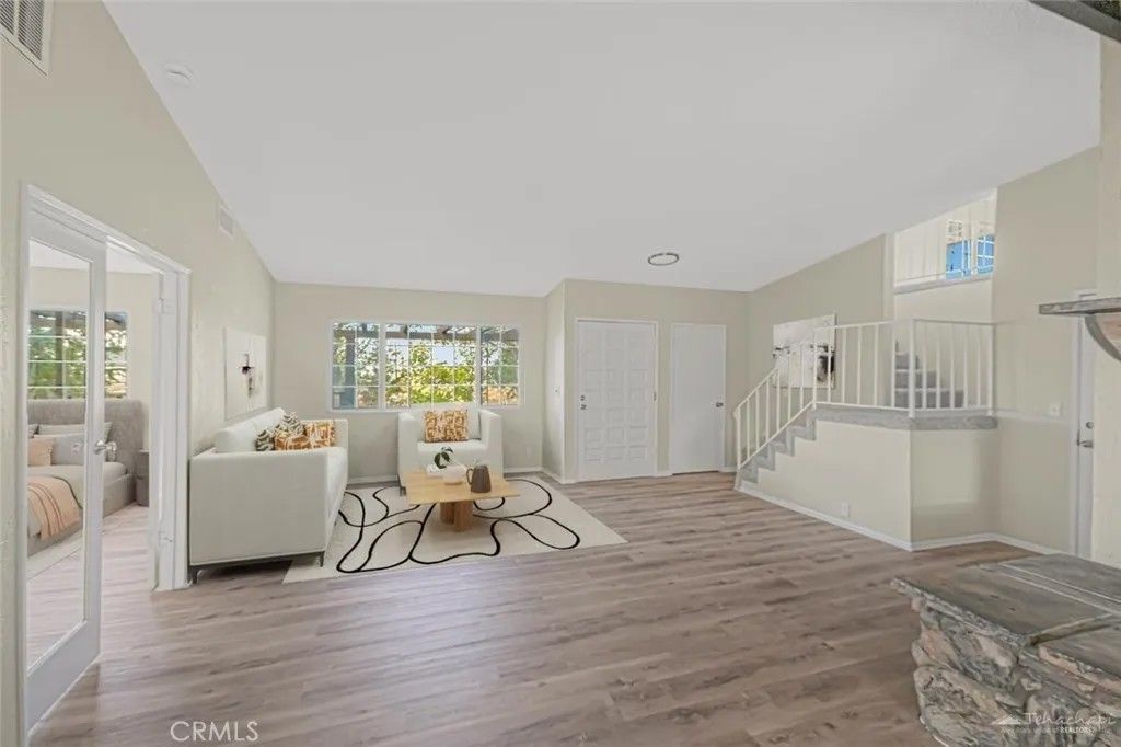 Photo of 30617 Buckskin Dr, Tehachapi, CA 93561 (MLS # SR25280496)