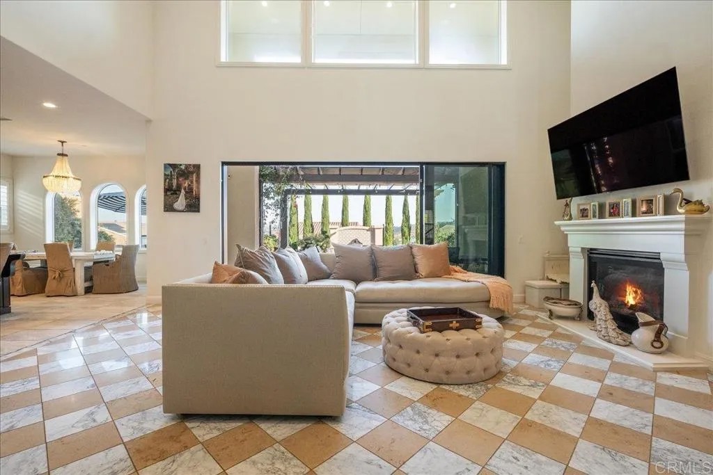 2543 Glasgow Drive
