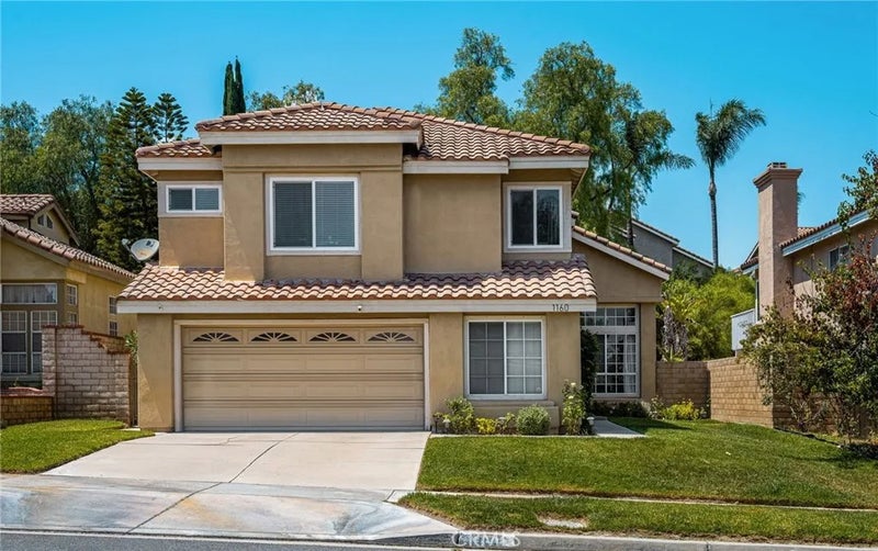 1160 Vista Lomas