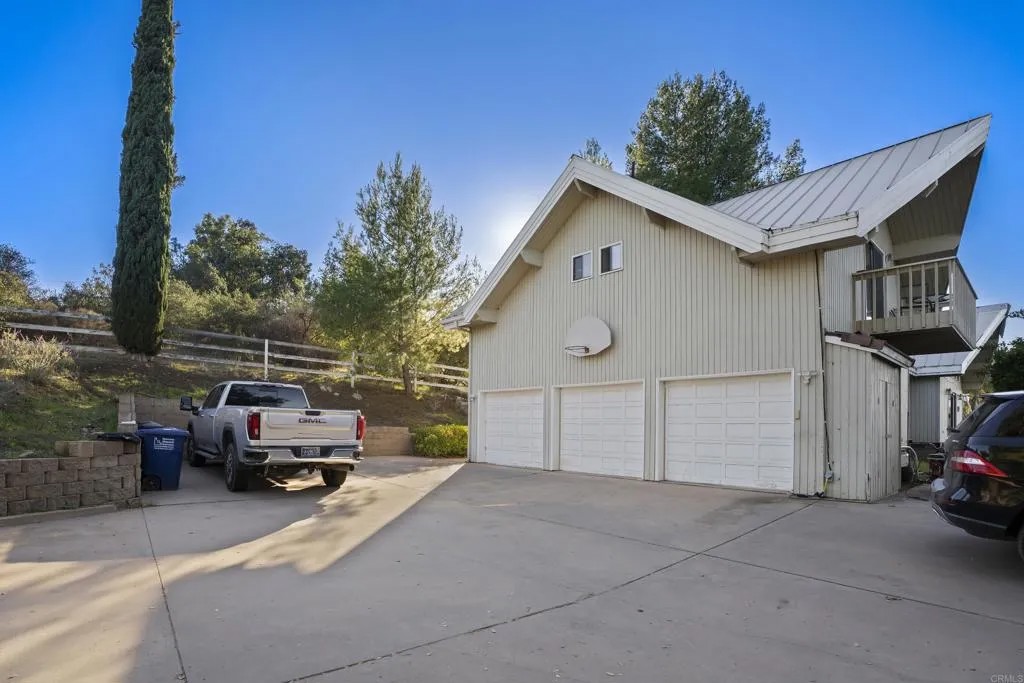 17959 Bluegrass Road