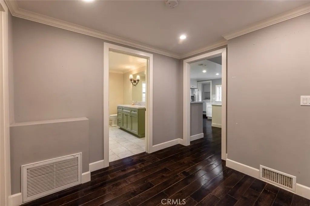 Photo of 2021 Orchard Lane #A, La Canada Flintridge, CA 91011 (MLS # GD25273963)