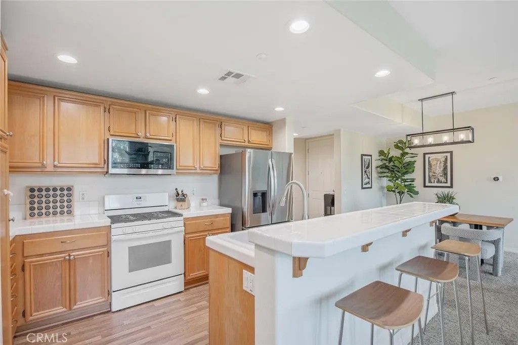 Photo of 243 Riverdale Court #431, Camarillo, CA 93010 (MLS # SR26056034)