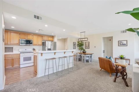 Photo of 243 Riverdale Court #431, Camarillo, CA 93010 (MLS # SR26056034)