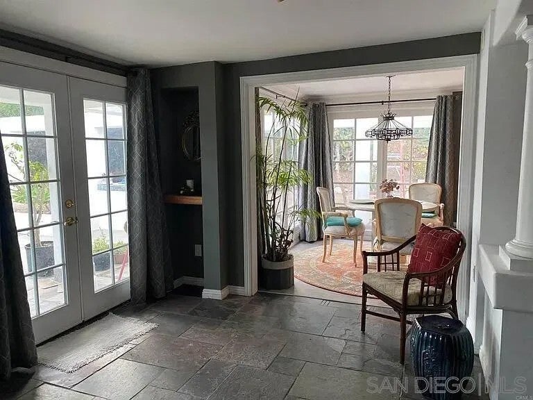1556 VIA RANCHO PKWY