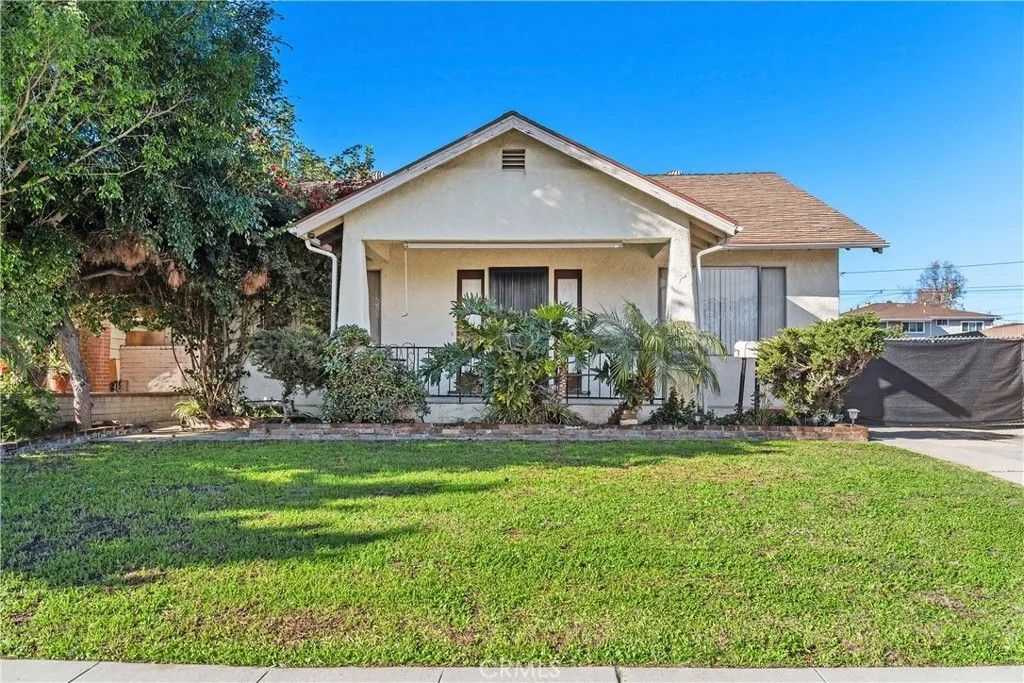 Photo of 1425 Edgewood Drive, Alhambra, CA 91803 (MLS # AR26001990)