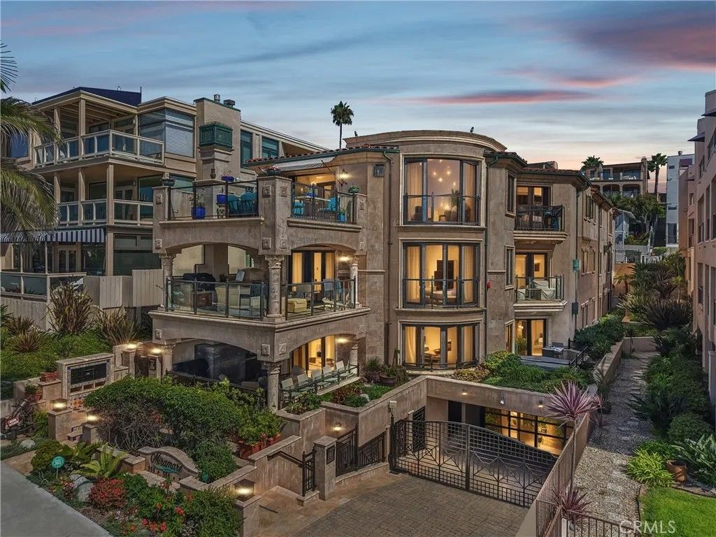 Photo of 357 Coast Boulevard, La Jolla, CA 92037 (MLS # OC26034725)