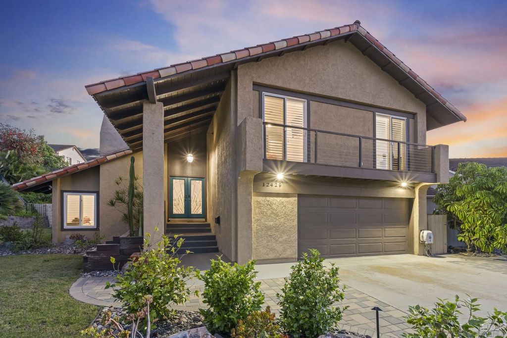 Photo of 12429 Damasco Ct, San Diego, CA 92128 (MLS # 260010246)