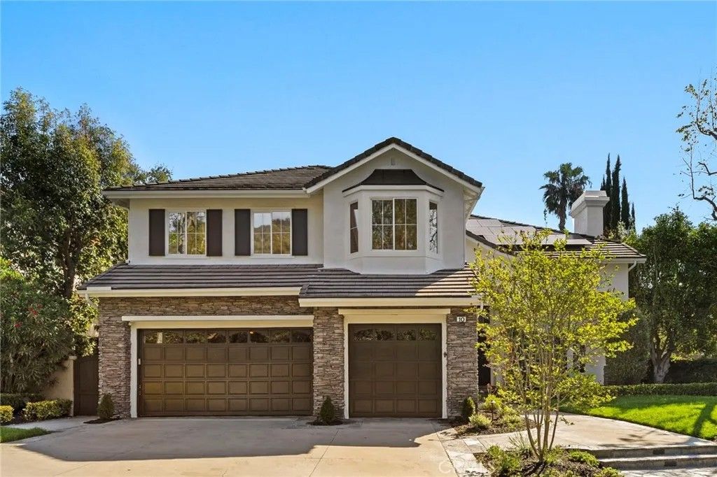 Photo of 10 Brentano Dr, Coto De Caza, CA 92679 (MLS # OC26029280)