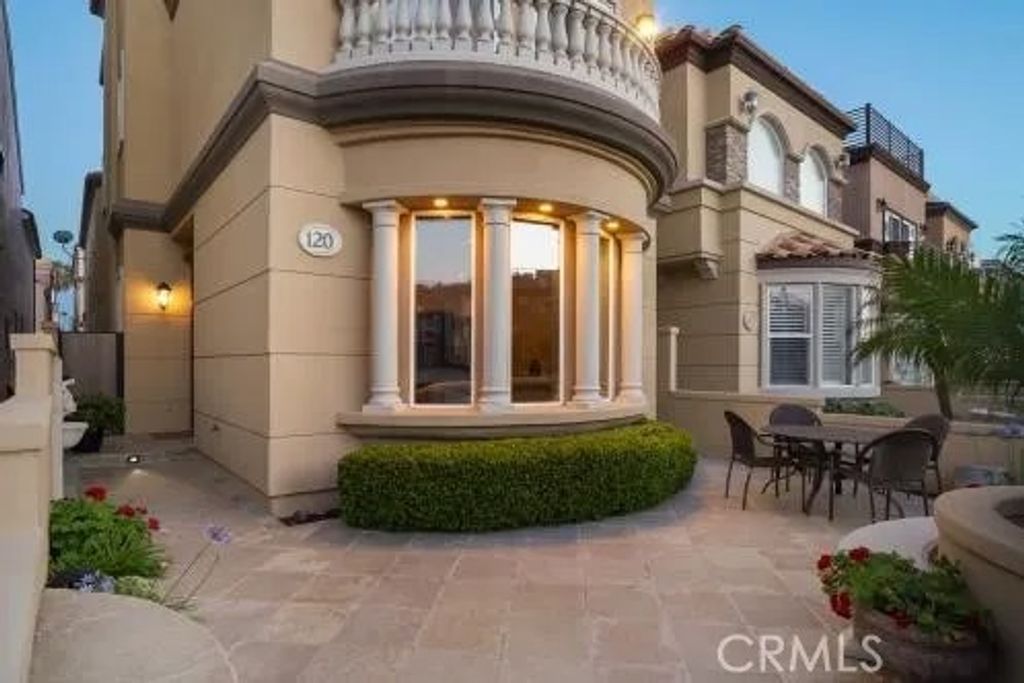 Photo of 120 22nd Street, Huntington Beach, CA 92648 (MLS # OC26084502)