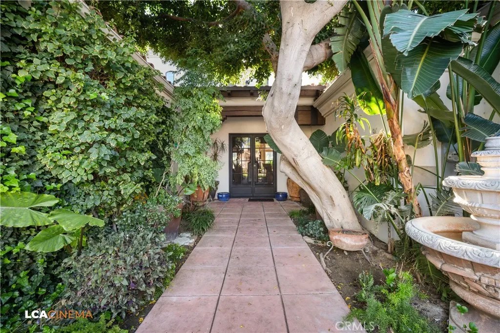 15001 Colonia De Las Rosas