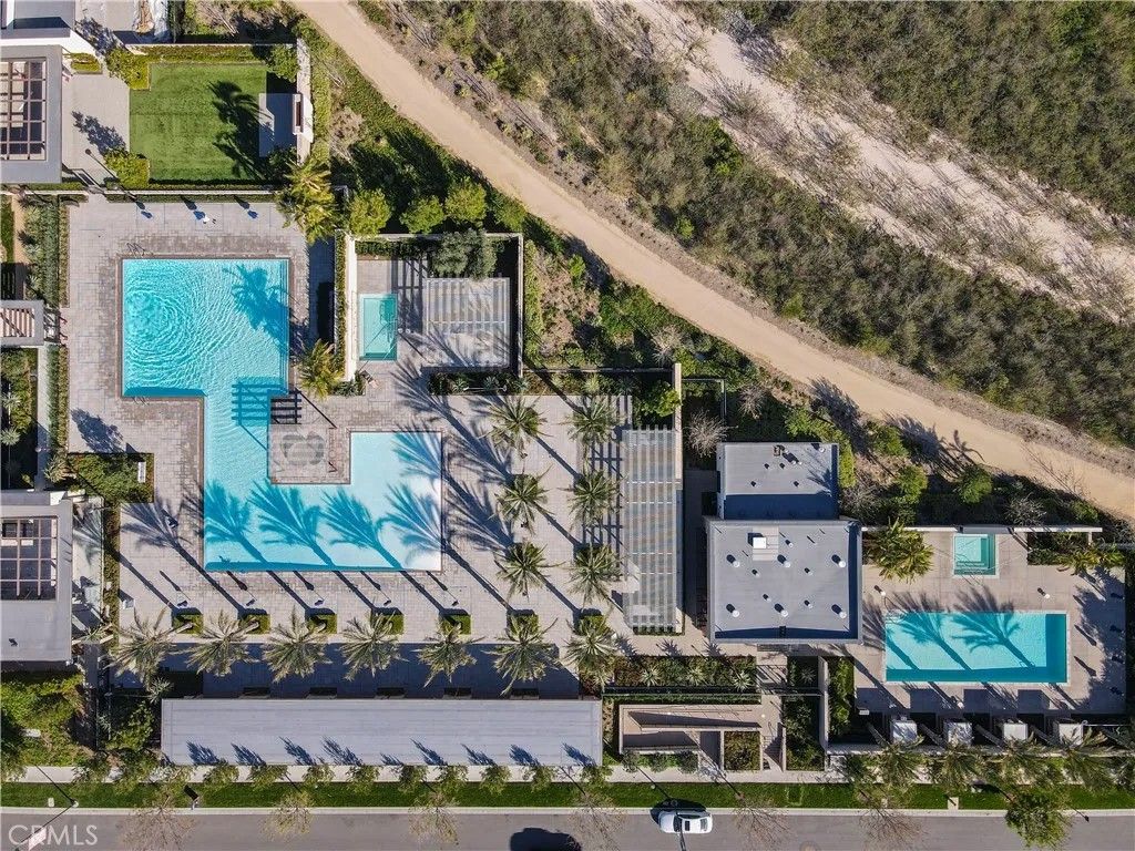 Photo of 127 Turnstone, Irvine, CA 92618 (MLS # PW26079253)