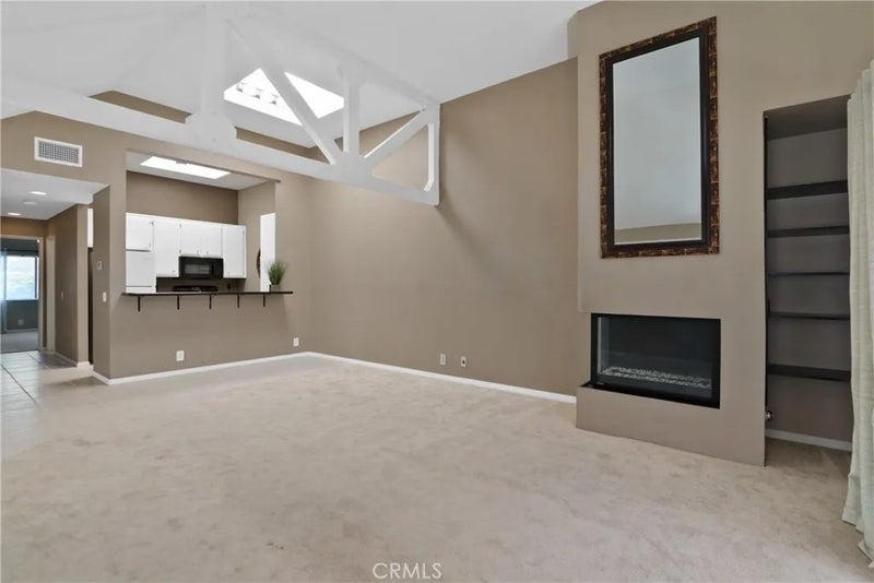 5744 E Creekside 67