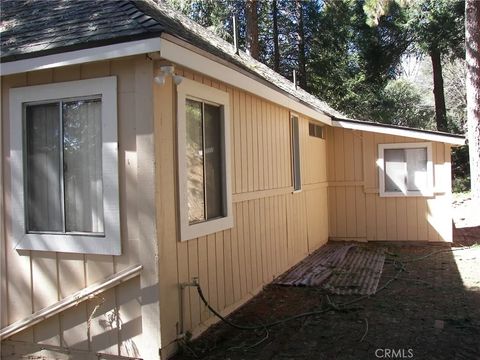 Photo of 21636 Sawpit Canyon, Cedarpines Park, CA 92322 (MLS # IG26048531)