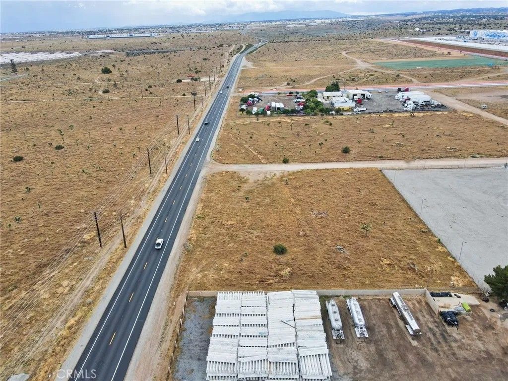 Photo of 0 Us-395, Hesperia, CA 92344 (MLS # PW26080932)