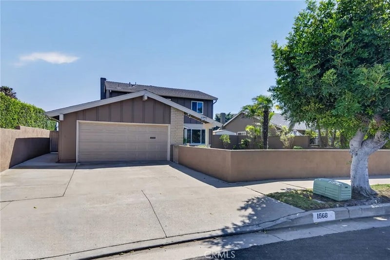1568 Woodbury