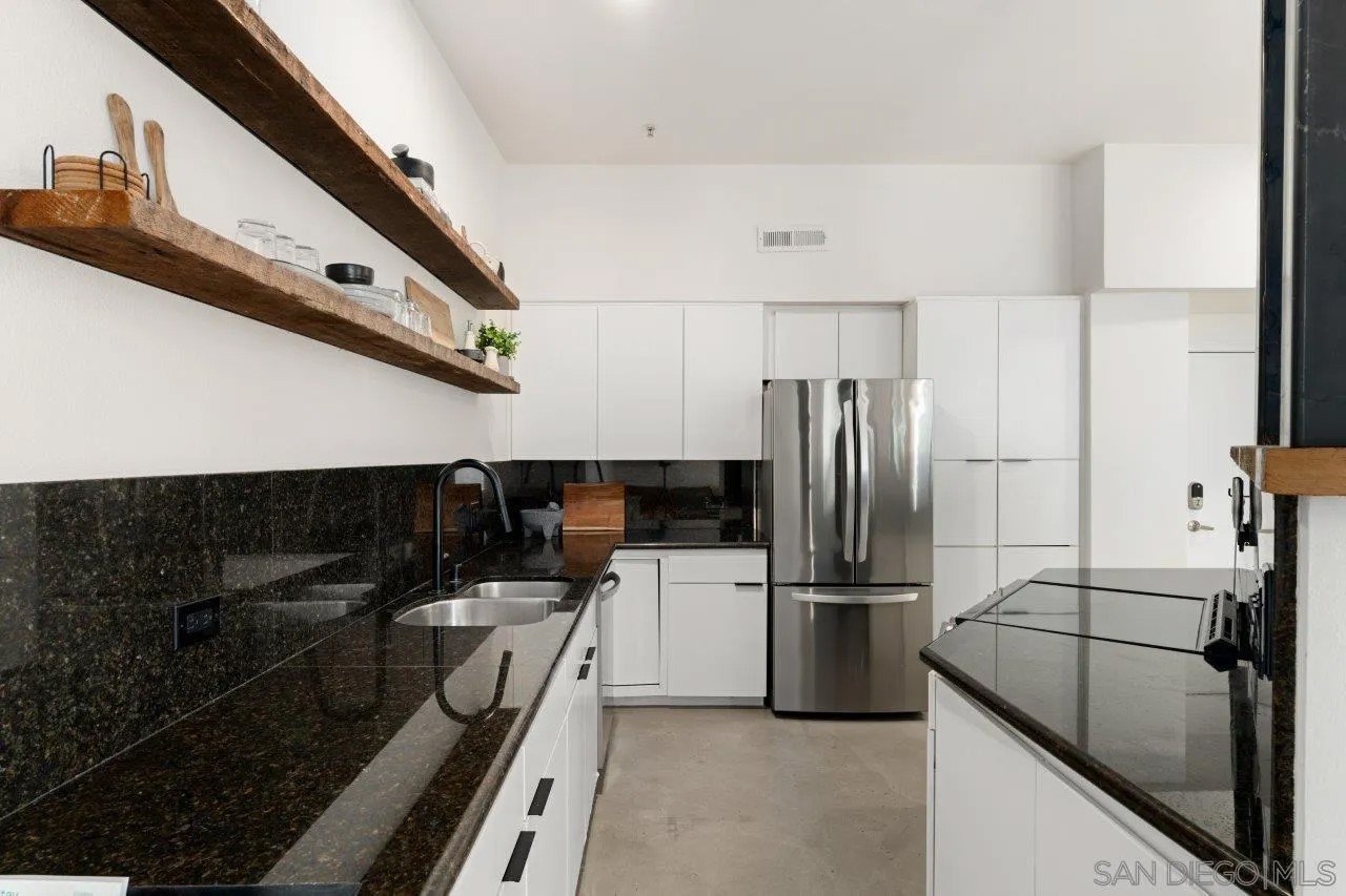 101 Market Street 417