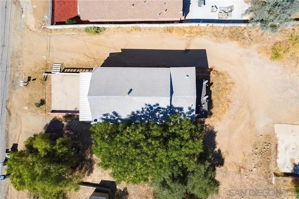 Photo of 176 Olive St, Lake Elsinore, CA 92530 (MLS # 250042311)