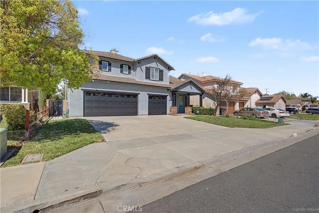 Photo of 172 Goldenrod Avenue, Perris, CA 92570 (MLS # IV26066366)