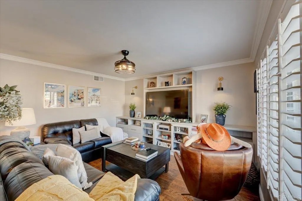 10321 Santana Ranch Dr.