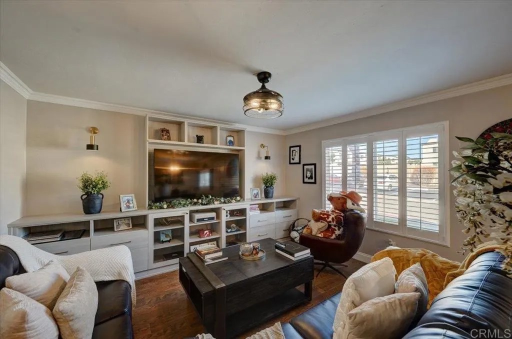 10321 Santana Ranch Dr.