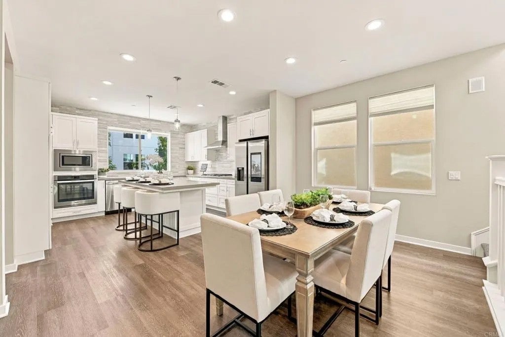 15110 Lincoln Loop