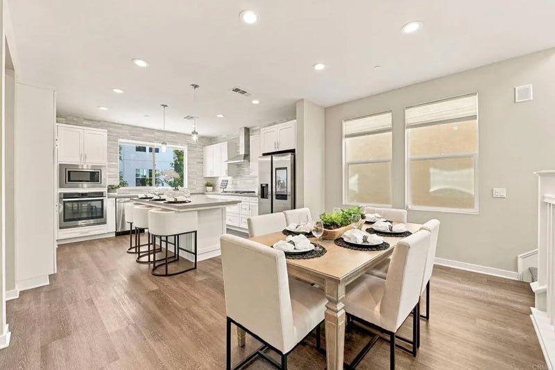 15110 Lincoln Loop