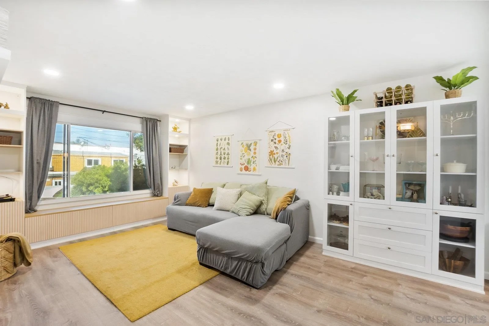 140 Walnut Ave 2A