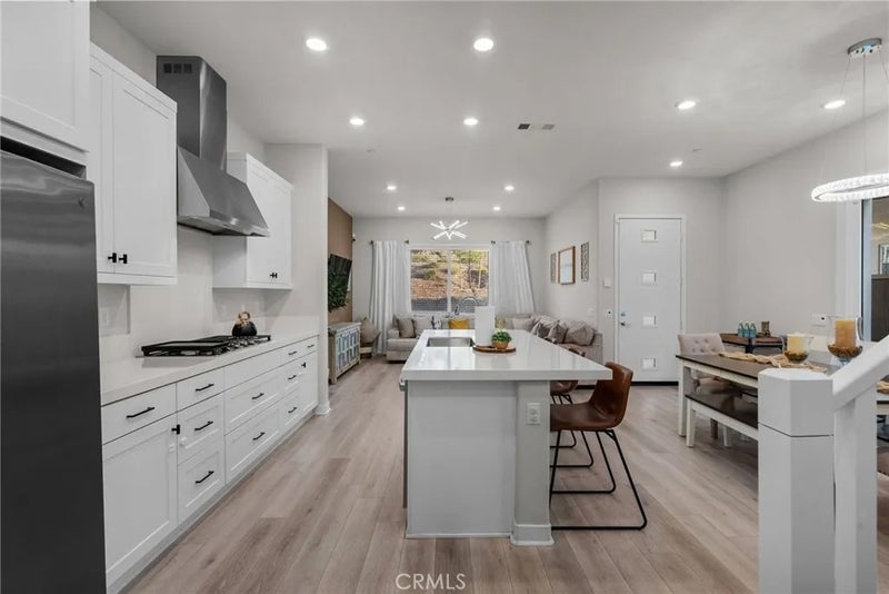 27258 Narrowleaf Willow Lane