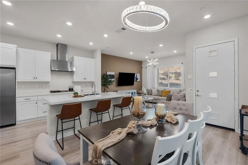 27258 Narrowleaf Willow Lane