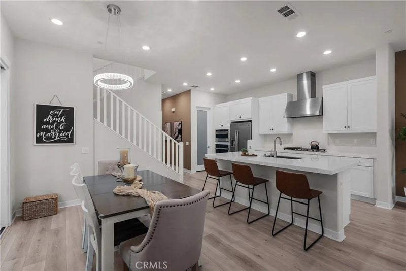 27258 Narrowleaf Willow Lane