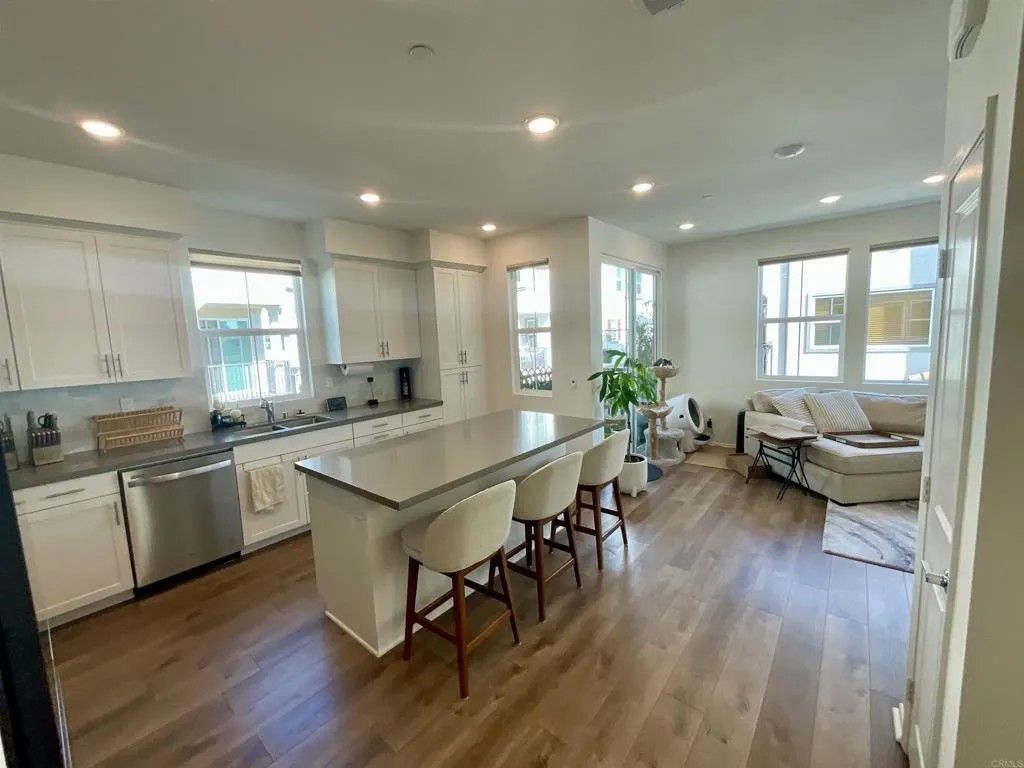 Photo of 419 Atlas Gln, Escondido, CA 92025 (MLS # NDP2601462)