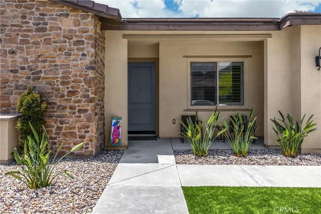 Photo of 11638 Oakton Way, Corona, CA 92883 (MLS # CV25267881)