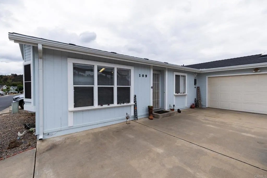 Photo of 15935 Spring Oaks Rd, El Cajon, CA 92021 (MLS # PTP2608018)