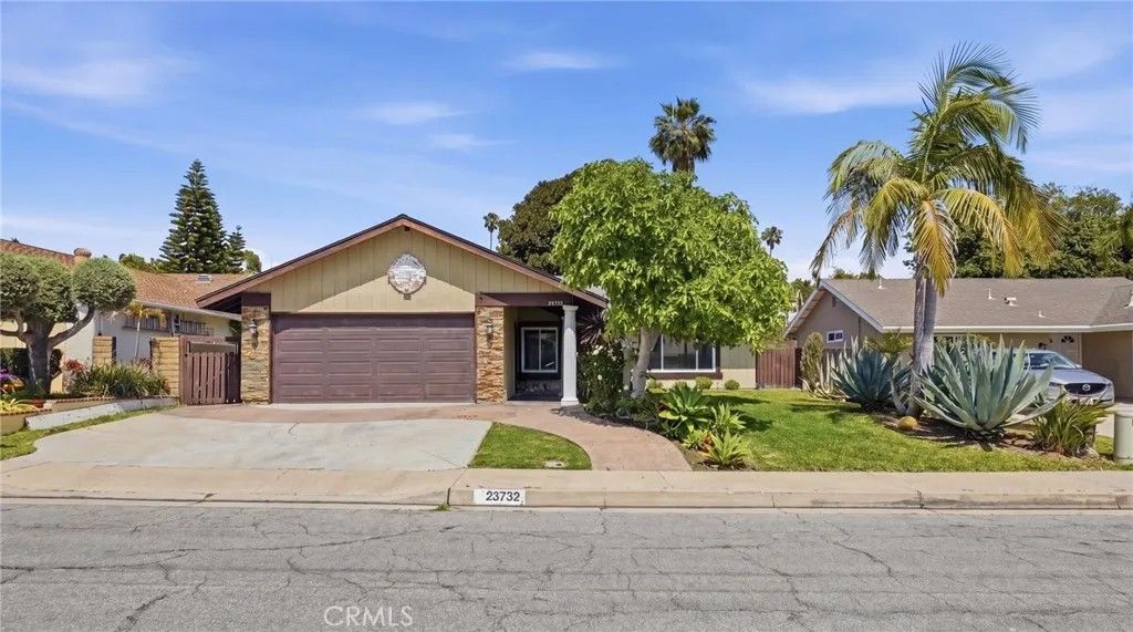 Photo of 23732 Aventura Lane, Mission Viejo, CA 92691 (MLS # OC26096375)