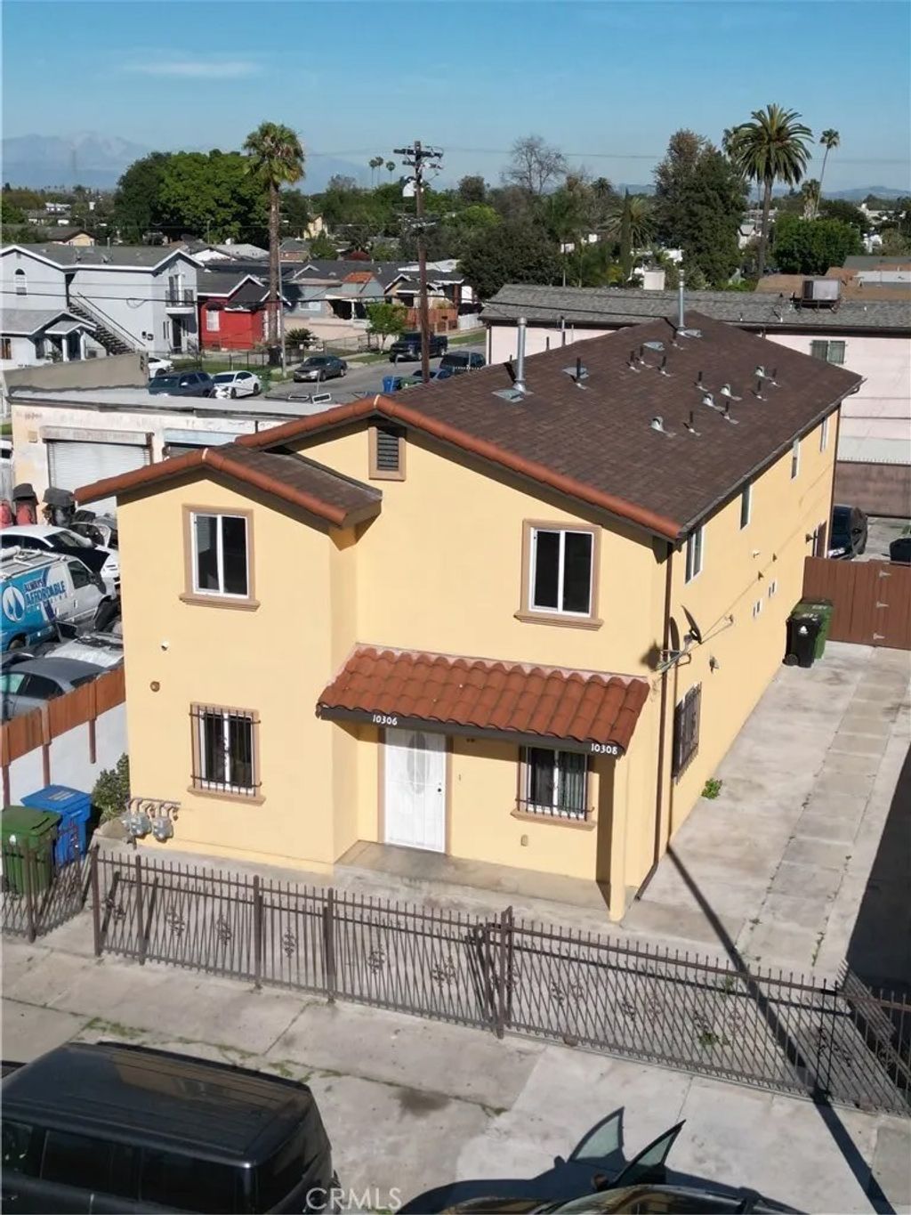 Photo of 10306 S Main Street, Los Angeles, CA 90003 (MLS # DW26055518)