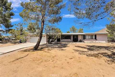 Photo of 19282 Allegheny Road, Apple Valley, CA 92307 (MLS # CV26163469)