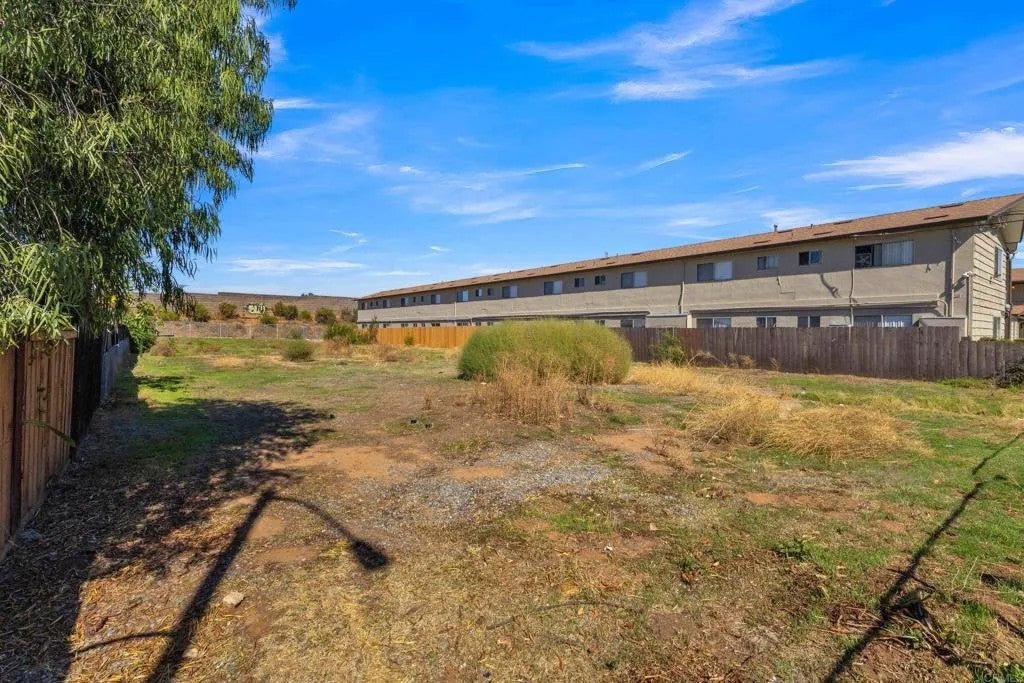 Photo of 1424 Oakdale Ave, El Cajon, CA 92021 (MLS # PTP2608037)